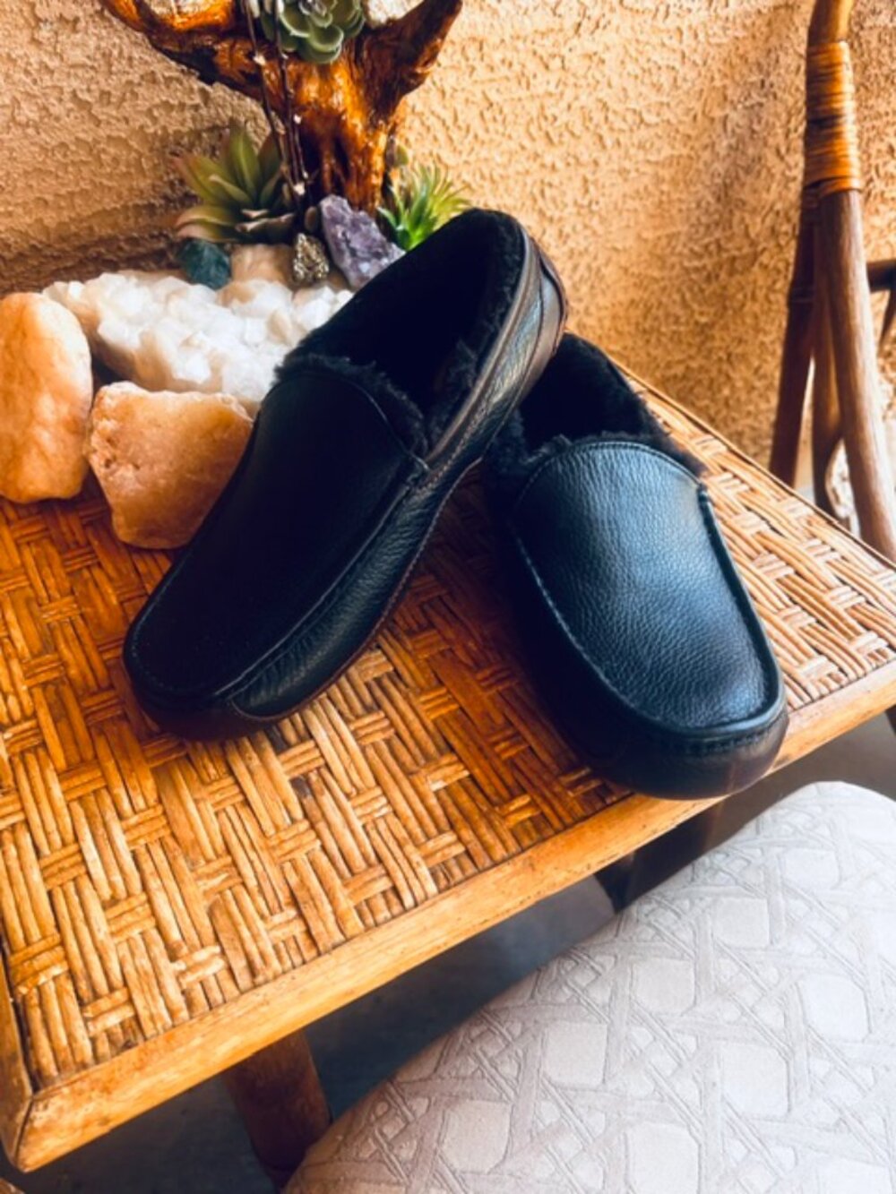 Dark Spice Brown Pebbled Leather UGG Driver Slippers, men's size 9 ~ Like NEW!